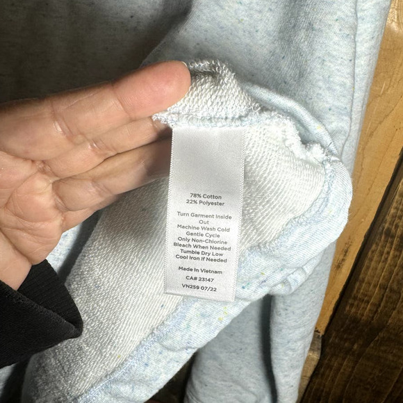 Mock Neck sweatshirt - Picture 6 of 6